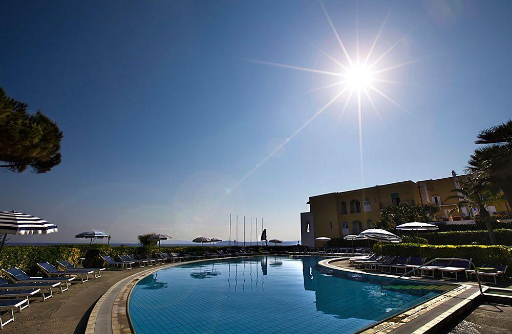 Hotel Terme Alexander Ischia Exteriör bild
