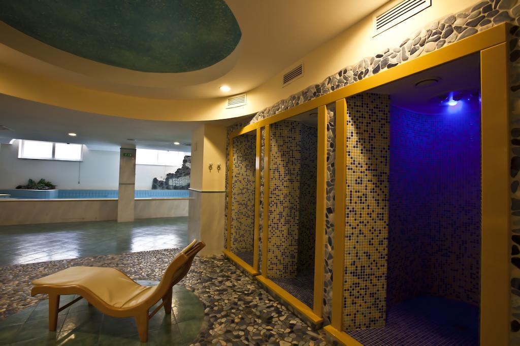 Hotel Terme Alexander Ischia Exteriör bild