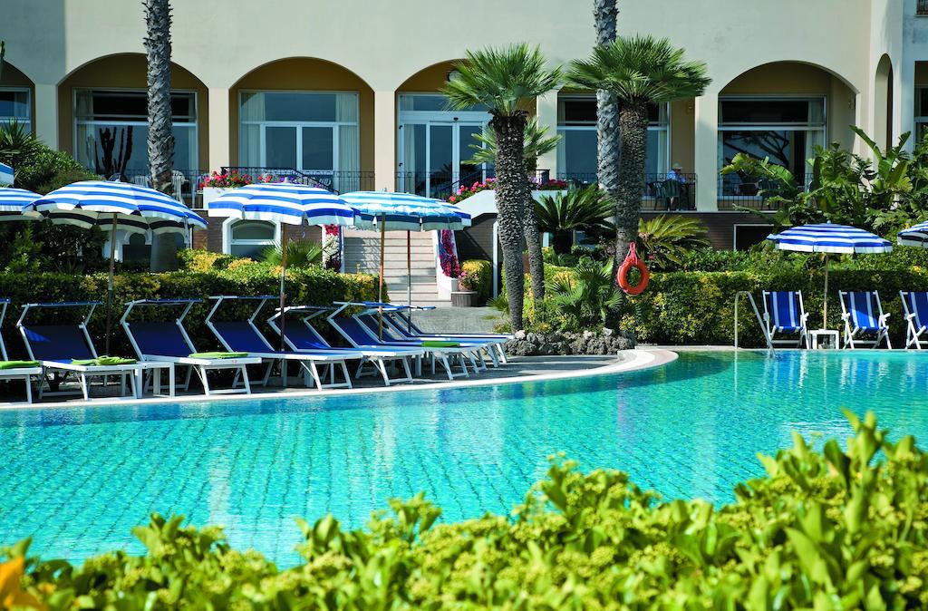 Hotel Terme Alexander Ischia Exteriör bild