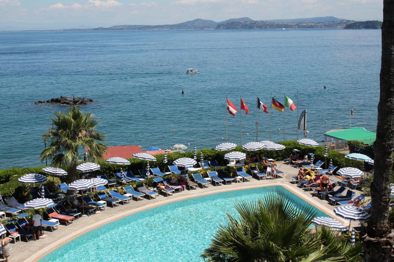 Hotel Terme Alexander Ischia Exteriör bild
